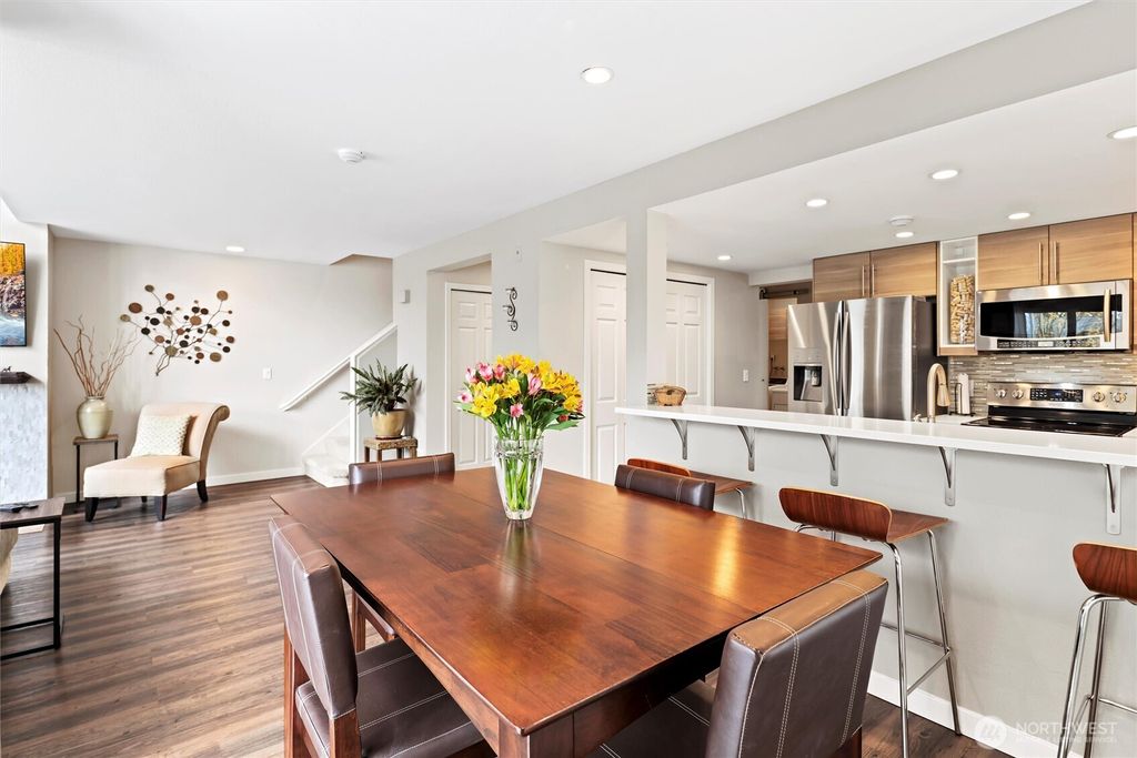 Photo of 7250 Old Redmond Road #H127, Redmond, WA 98052 (MLS # 2454178)