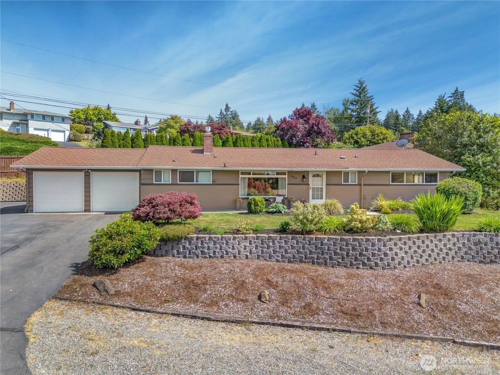 Photo of 8802 41st Street W, University Place, WA 98466 (MLS # 2525327)