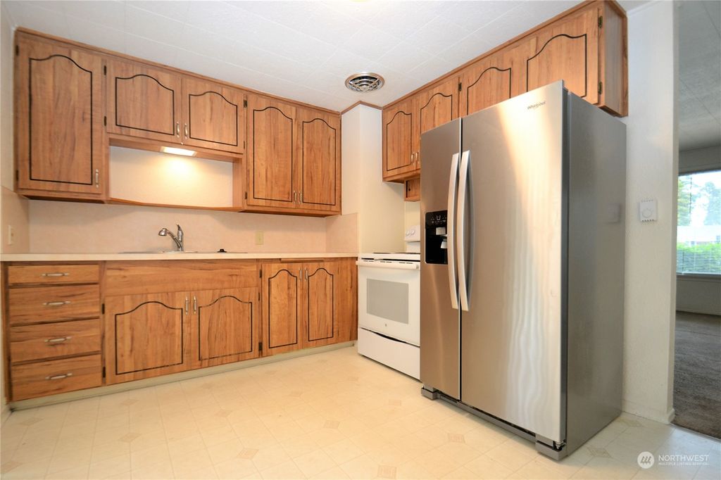 Photo of 12127 4th Avenue SW, Burien, WA 98146 (MLS # 2057727)