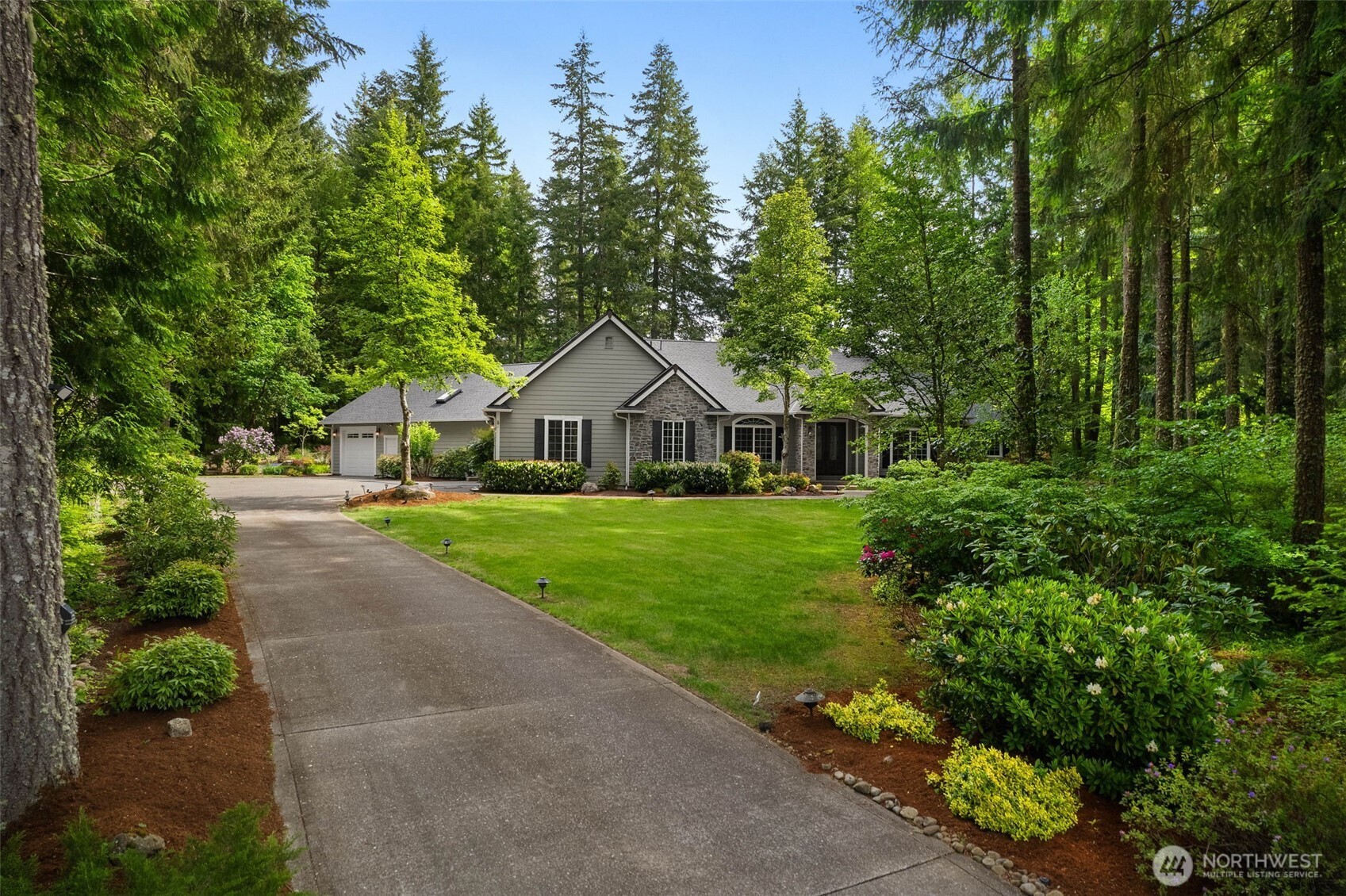 8900 82nd Lane SE
