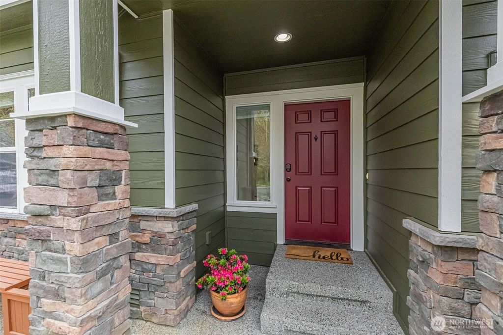 Photo of 12430 5th Place NE, Lake Stevens, WA 98258 (MLS # 2510298)