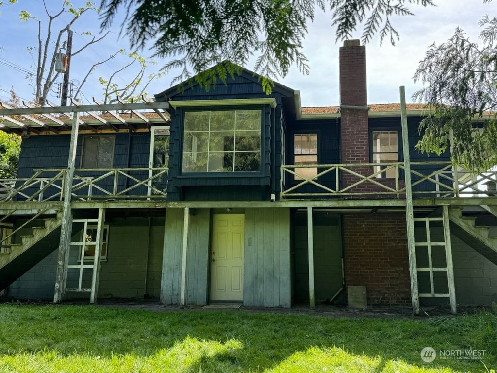 Photo of 2367 Hughes Avenue SW, Seattle, WA 98116 (MLS # 2231188)