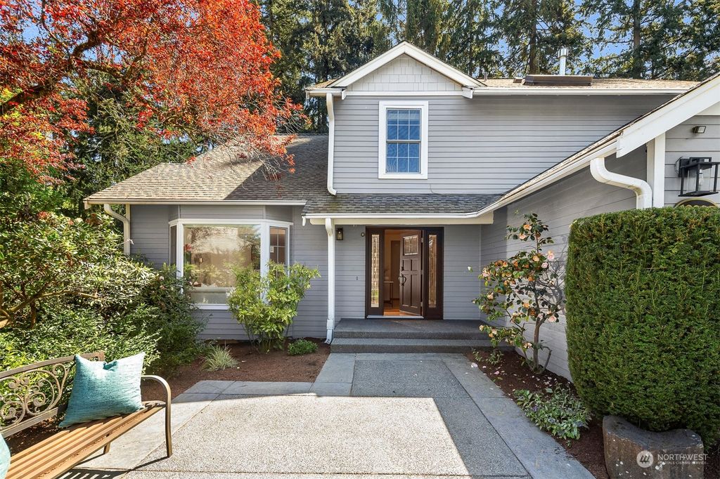 Photo of 13227 NE 114th Street, Redmond, WA 98052 (MLS # 2227568)