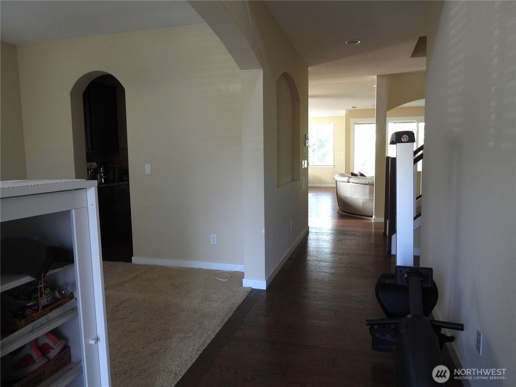 Photo of 13328 80th Avenue E, Puyallup, WA 98373 (MLS # 2514913)