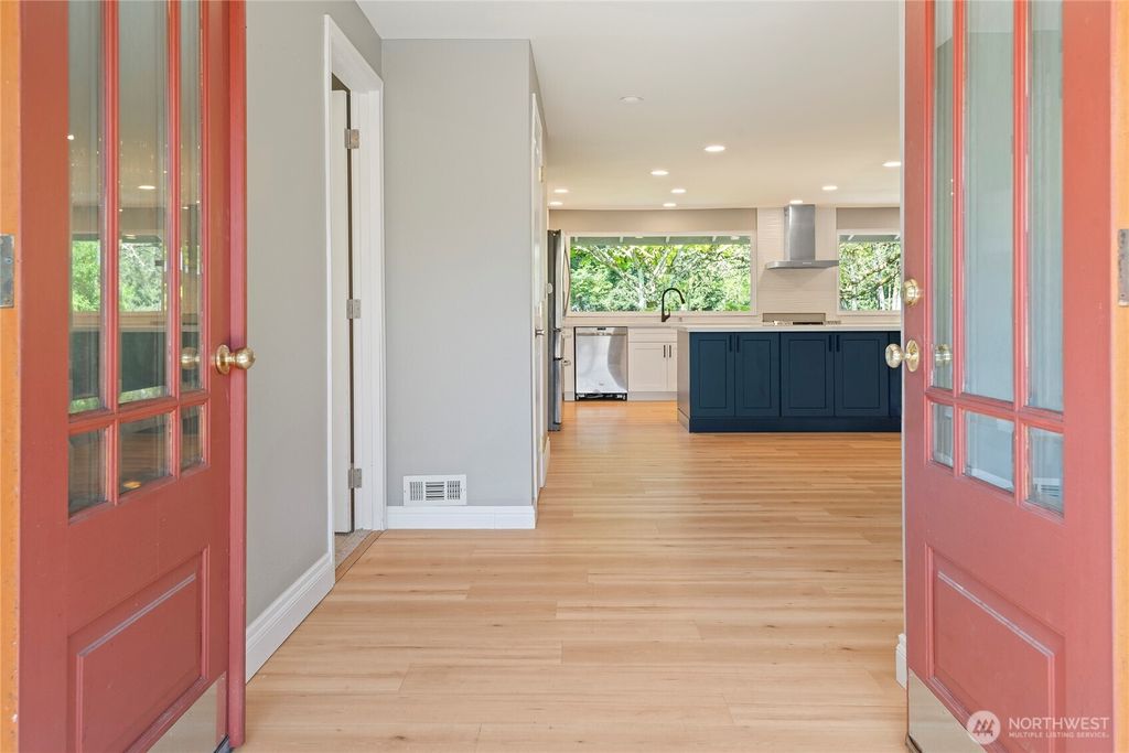 Photo of 8001 Sapphire Drive SW, Lakewood, WA 98498 (MLS # 2513842)