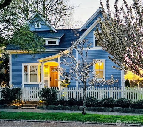 1823 Warren Avenue N Seattle WA 98109