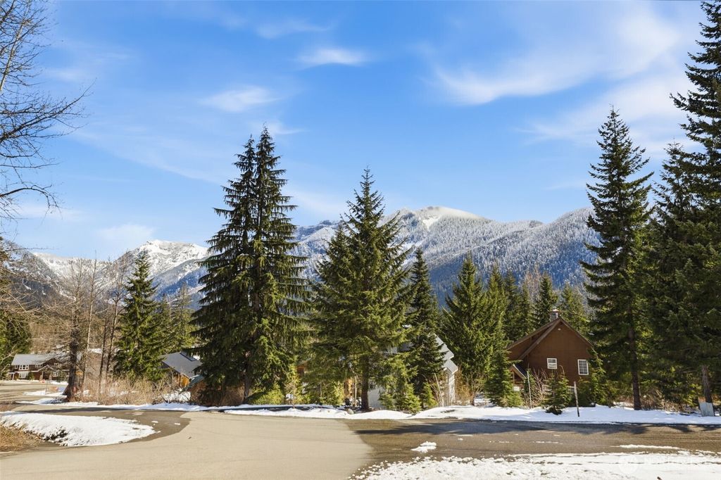 Photo of 21 Arlberg Place, Snoqualmie Pass, WA 98068 (MLS # 2509775)