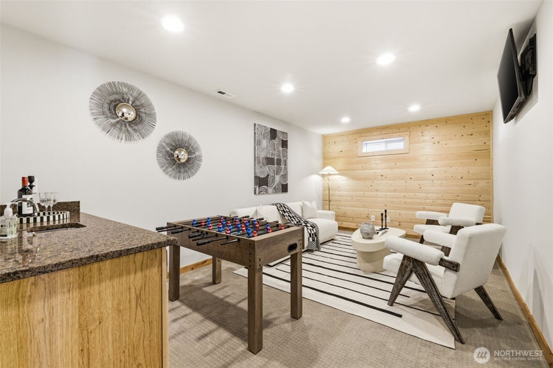 21 Arlberg Place