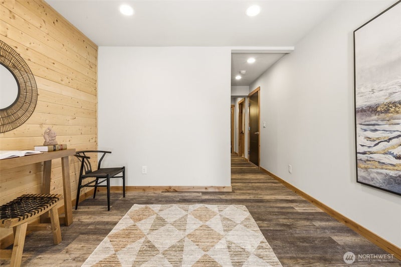 21 Arlberg Place