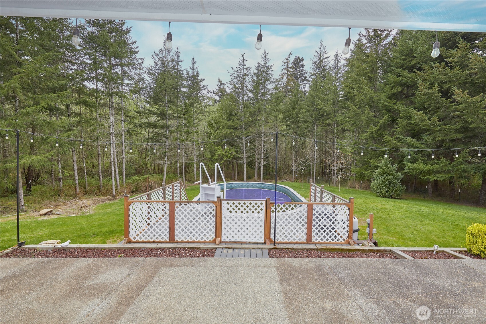 4909 SW Old Clifton Road