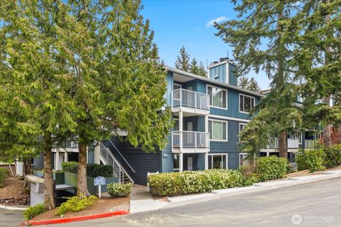 Photo of 300 N 130th Street #2302, Seattle, WA 98133 (MLS # 2511691)