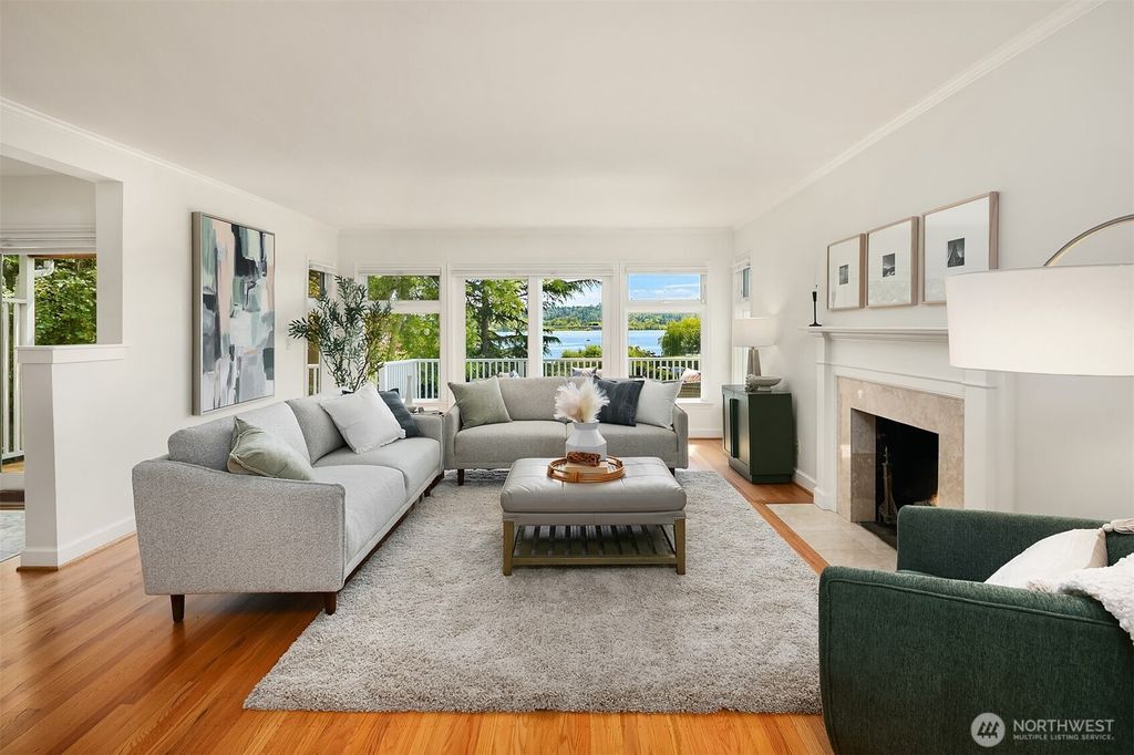 Photo of 4125 NE Surber Drive, Seattle, WA 98105 (MLS # 2385500)