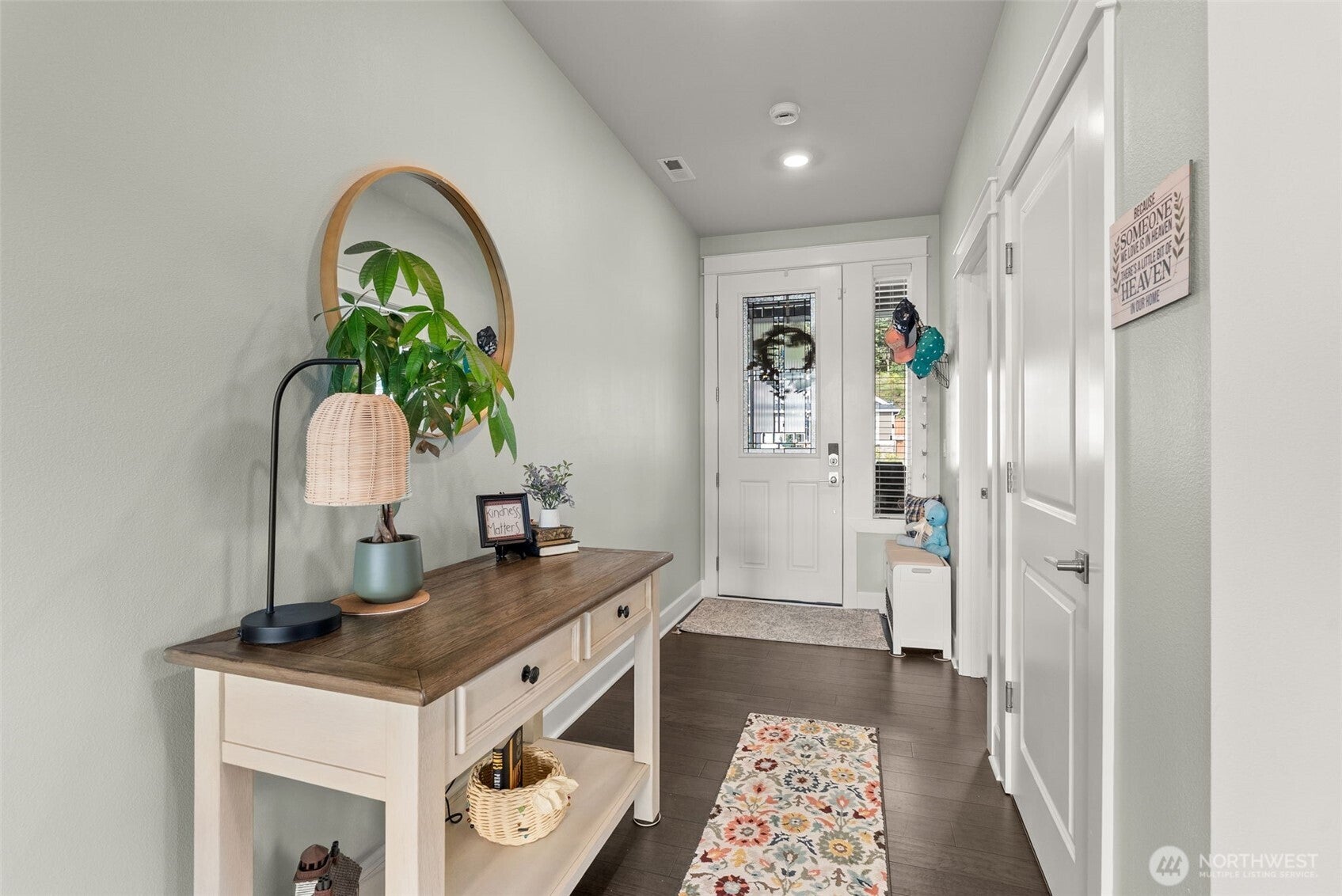 2749 Arrowroot Loop SE