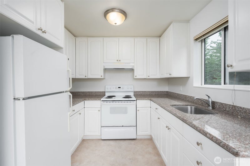 34 W Cremona Street