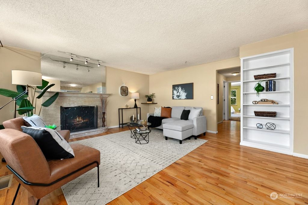 Photo of 2133 N 158th Street, Shoreline, WA 98133 (MLS # 2275310)