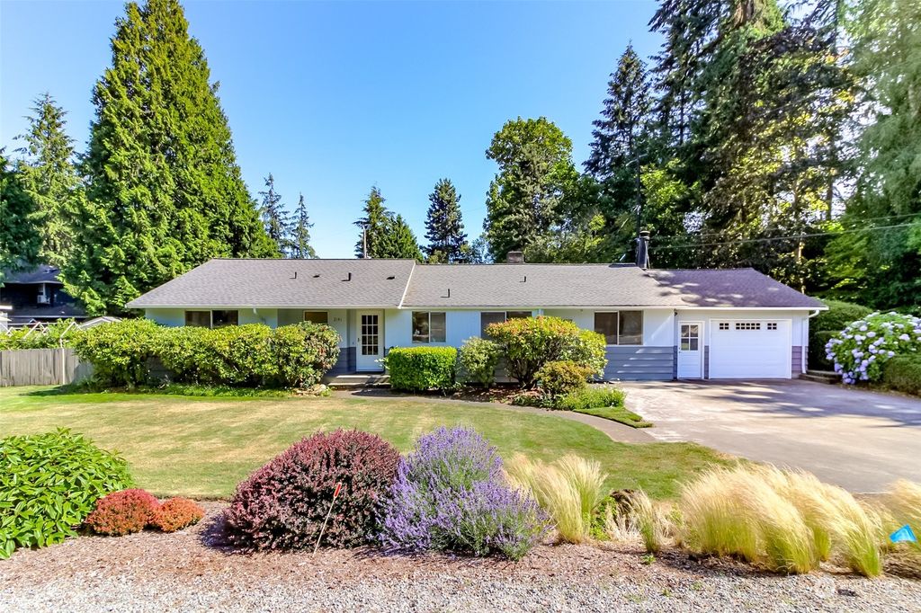Photo of 2141 SW 170th Street, Normandy Park, WA 98166 (MLS # 2265451)