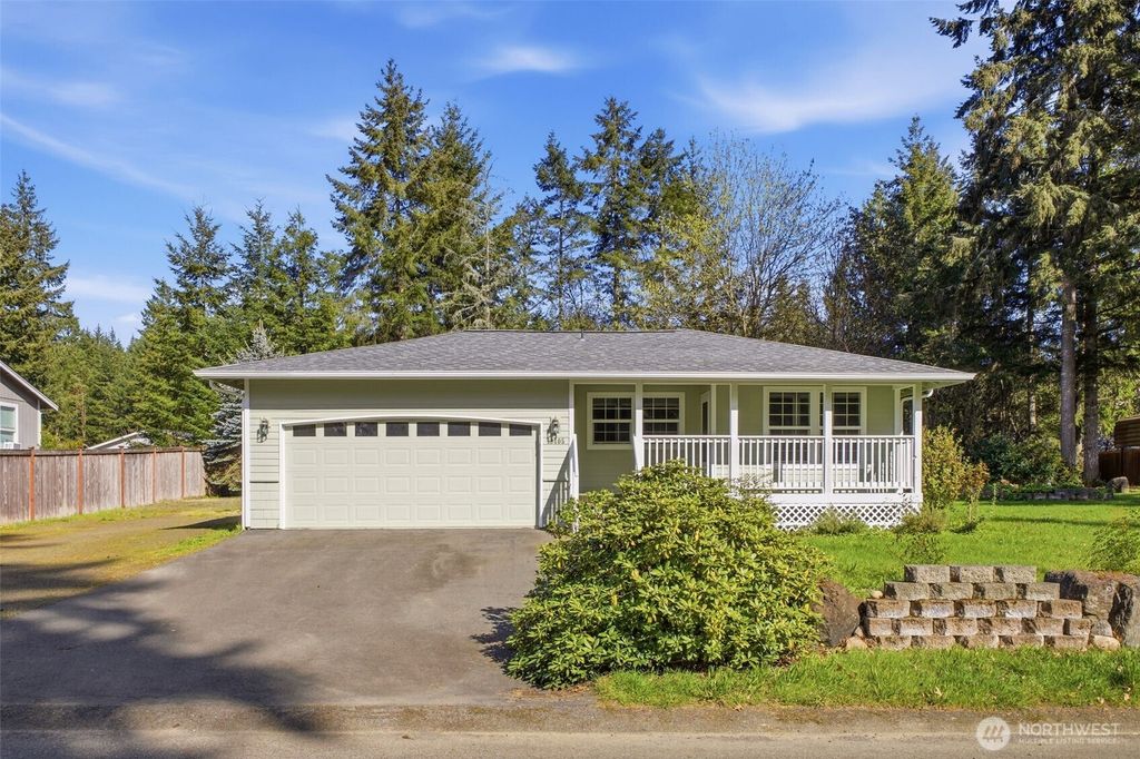 Photo of 13405 105th Avenue NW, Gig Harbor, WA 98329 (MLS # 2506496)