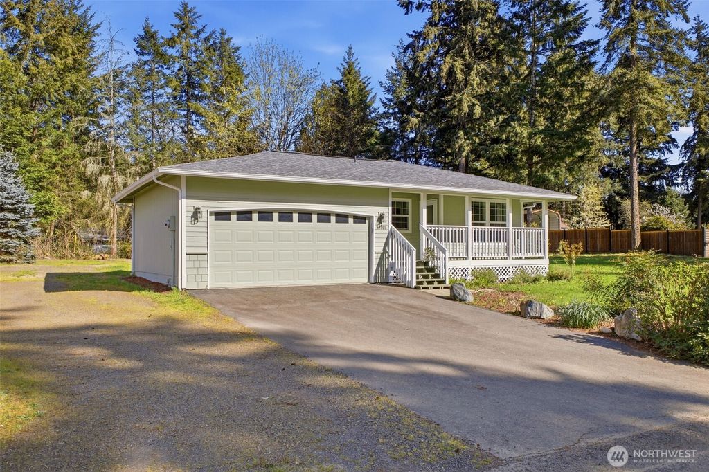 Photo of 13405 105th Avenue NW, Gig Harbor, WA 98329 (MLS # 2506496)