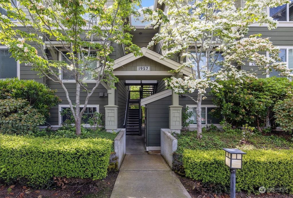 Photo of 1957 23rd Place NE #303, Issaquah, WA 98029 (MLS # 2276711)