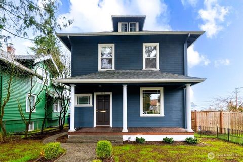 Photo of 409 S 34th Street, Tacoma, WA 98418 (MLS # 2490515)