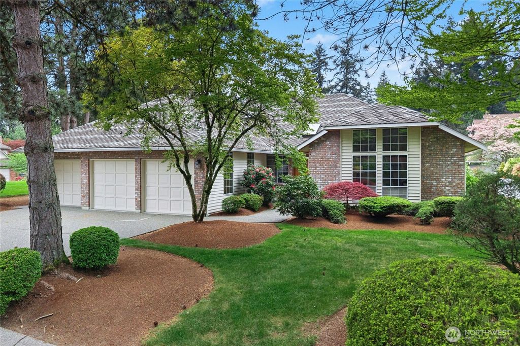 Photo of 3615 125th Place SE, Everett, WA 98208 (MLS # 2518394)