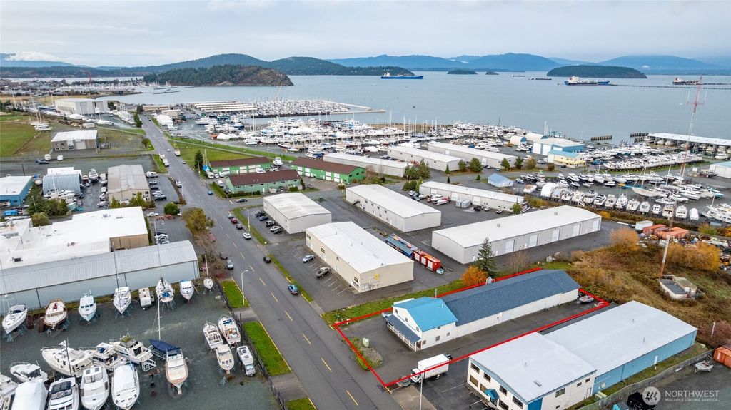 Photo of 3111 T Avenue, Anacortes, WA 98221 (MLS # 2484286)