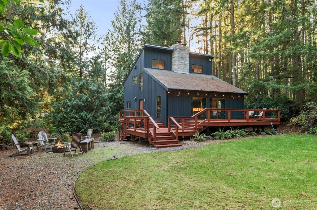 Photo of 3704 View Place North NW, Gig Harbor, WA 98332 (MLS # 2458628)