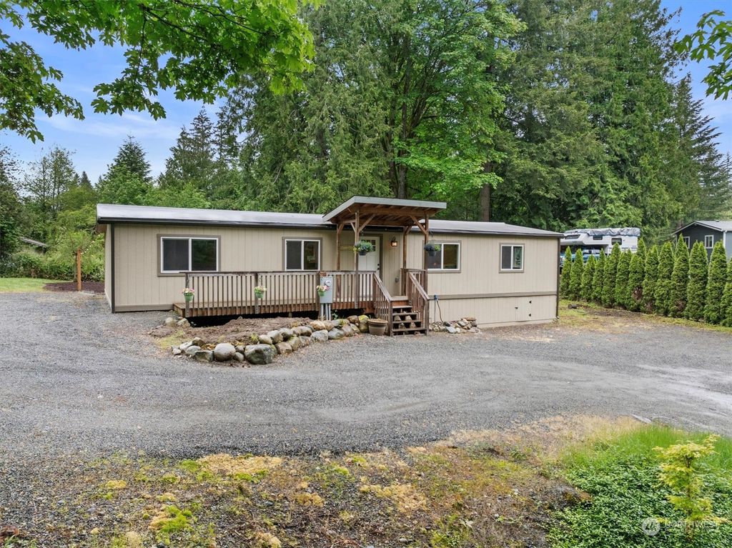 Photo of 25325 SE 224th Street, Maple Valley, WA 98038 (MLS # 2244541)