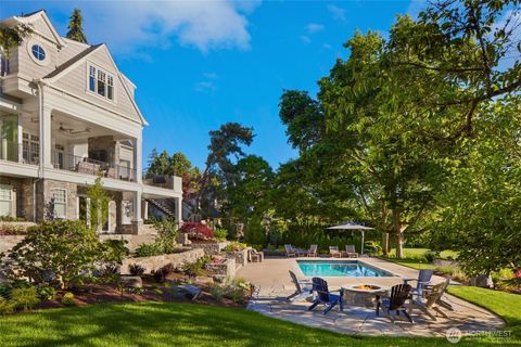 Photo of 1848 77th Avenue NE, Medina, WA 98039 (MLS # 2470907)