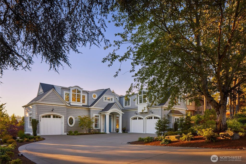 Photo of 1848 77th Avenue NE, Medina, WA 98039 (MLS # 2470907)