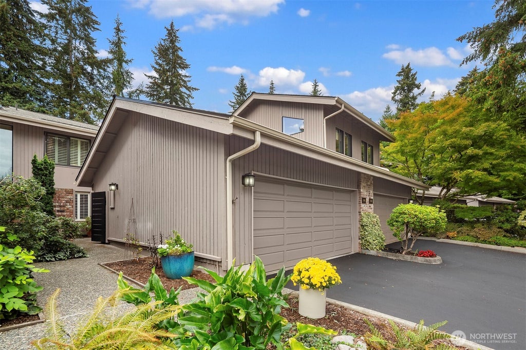 Photo of 151 141st Place NE #110L, Bellevue, WA 98007 (MLS # 2579034)