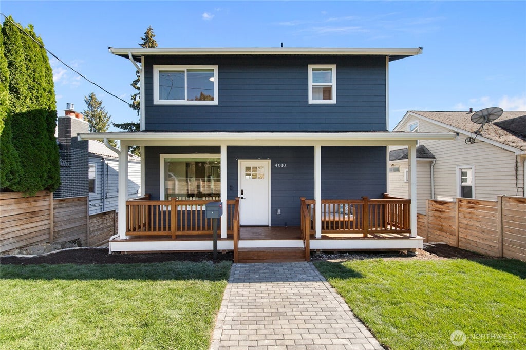 Photo of 4010 35th Avenue SW, Seattle, WA 98126 (MLS # 2572561)