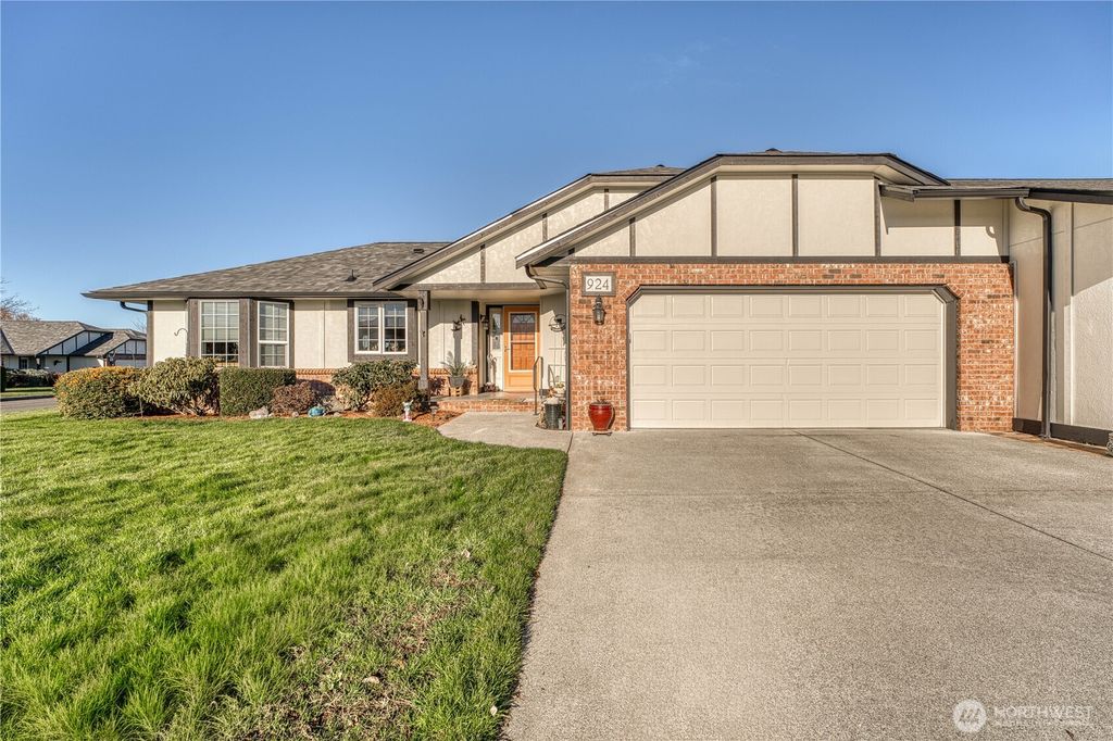 Photo of 924 N Woosley Court, Sequim, WA 98382 (MLS # 2469261)