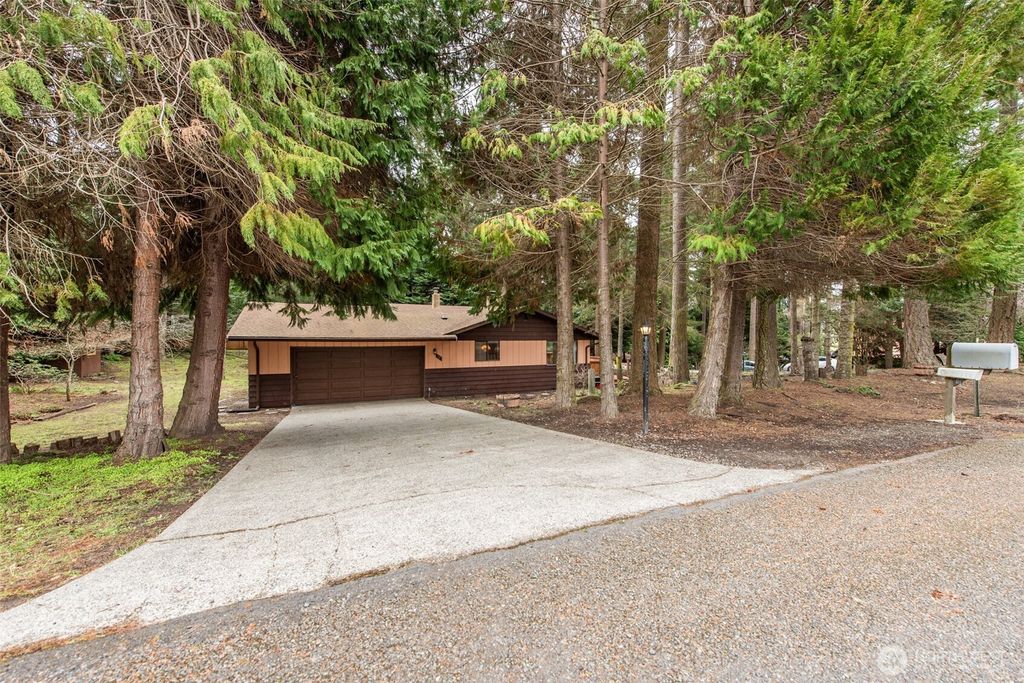 Photo of 10 Percy Lane, Sequim, WA 98382 (MLS # 2487702)