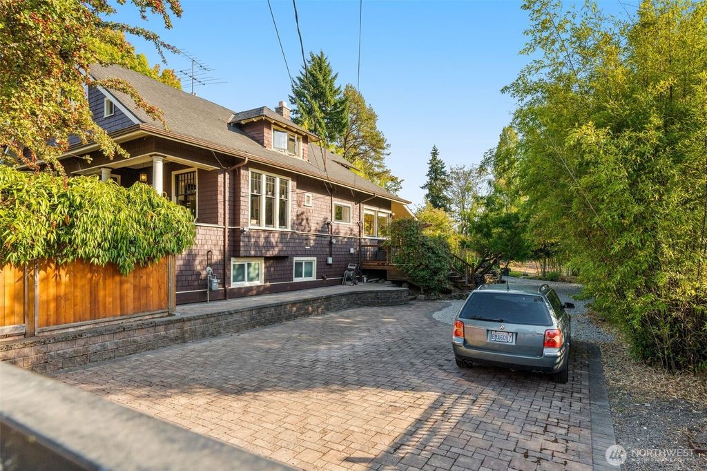 Photo of 1743 S Angeline St, Seattle, WA 98108 (MLS # 2435262)