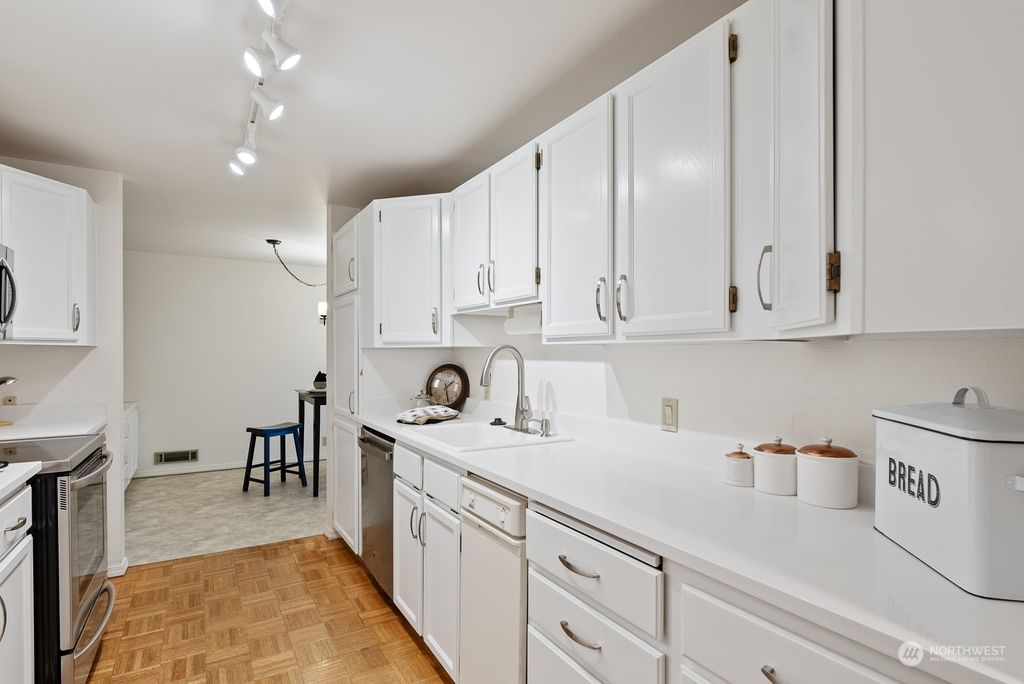 Photo of 150 NE 95th Street #202, Seattle, WA 98115 (MLS # 2303104)