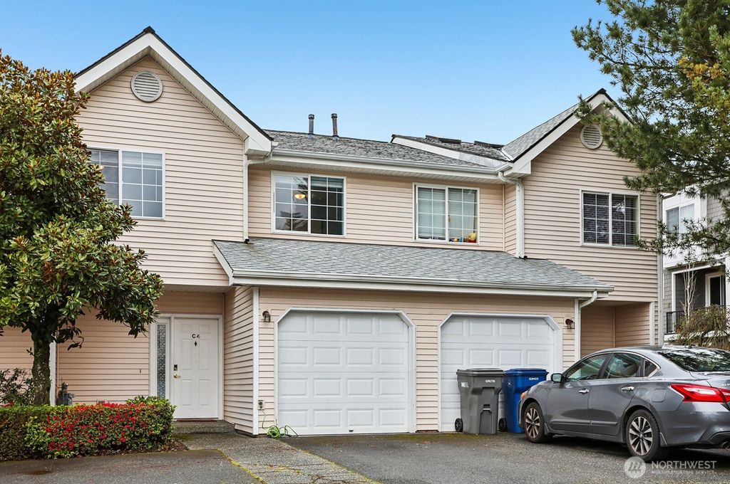 Photo of 3111 156th Street SW #C4, Lynnwood, WA 98087 (MLS # 2493550)