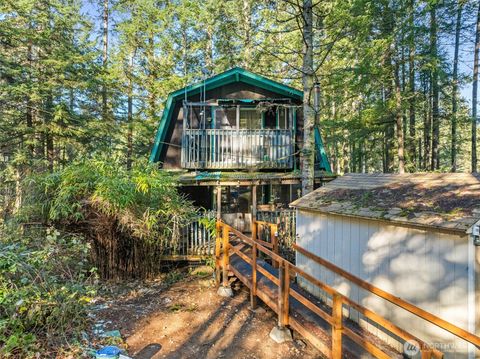 1310 NE Collins Lake Drive Tahuya WA 98588