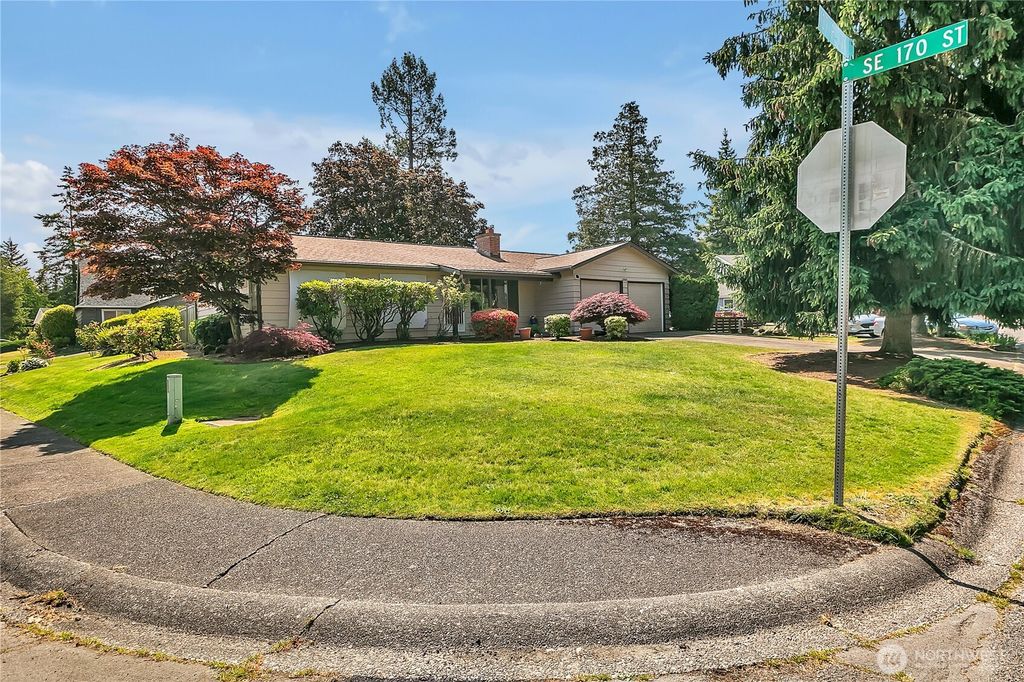 Photo of 17004 137th Place SE, Renton, WA 98058 (MLS # 2407313)