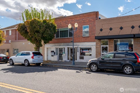 Photo of 218 Division Avenue SW, Ephrata, WA 98823 (MLS # 2588988)