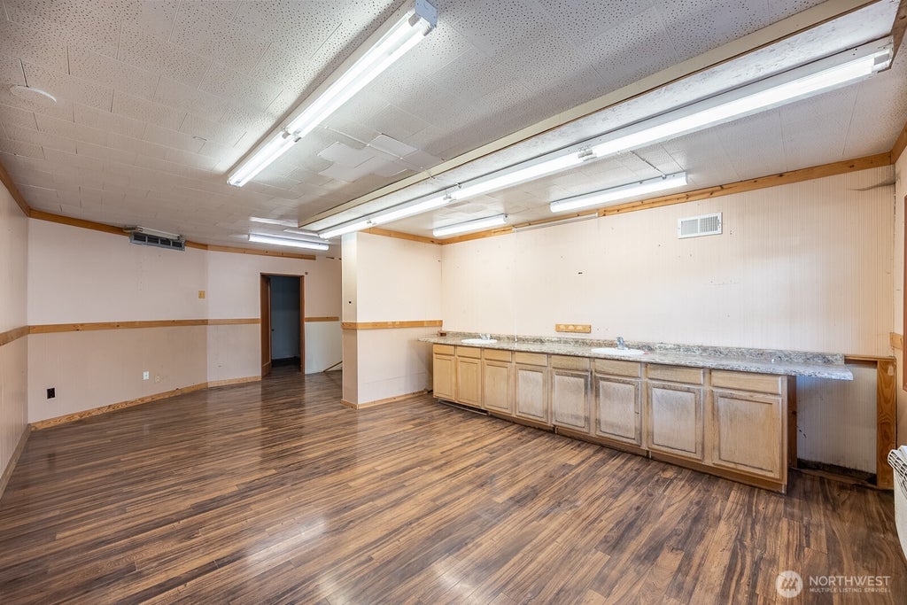 Photo of 218 Division Avenue SW, Ephrata, WA 98823 (MLS # 2588988)