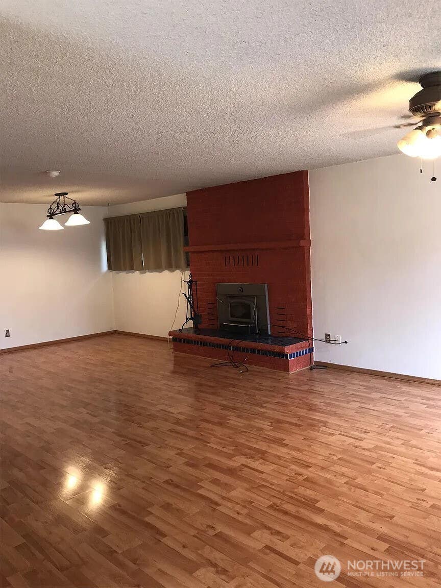 Photo of 23504 58th Avenue W, Mountlake Terrace, WA 98043 (MLS # 2560634)