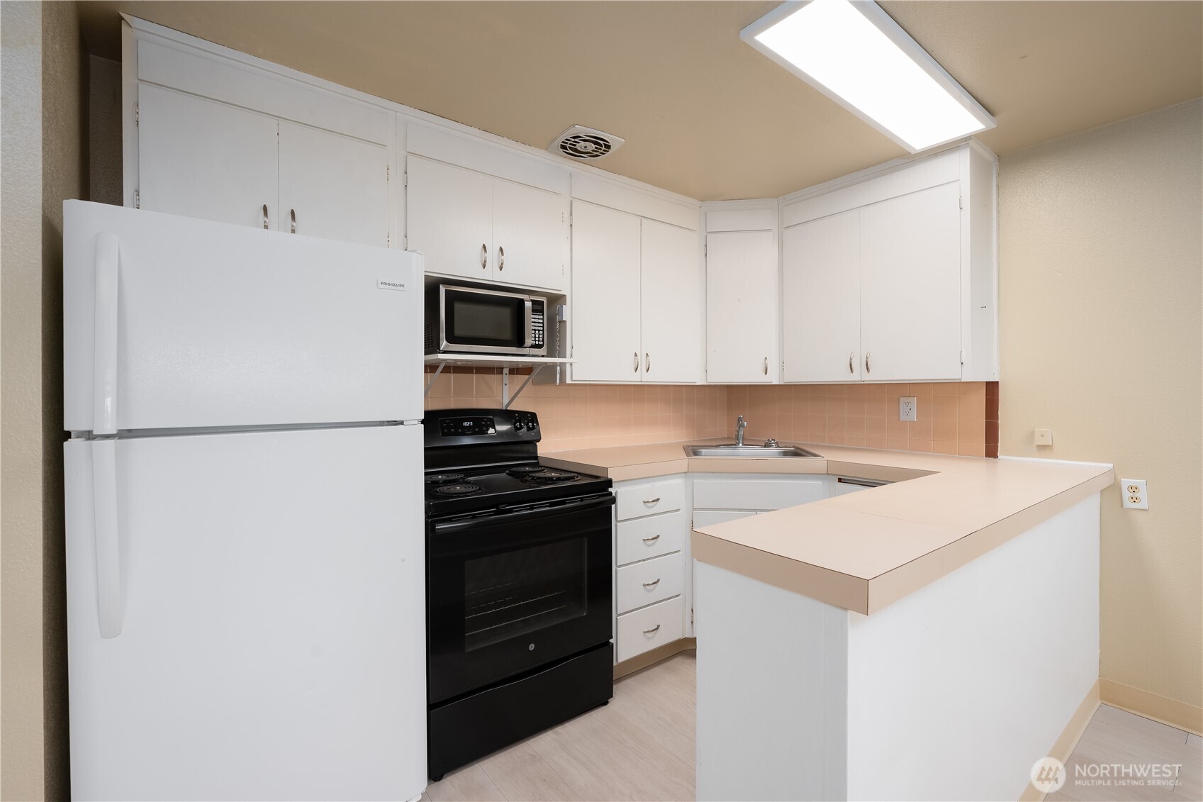 7902 27th Street W