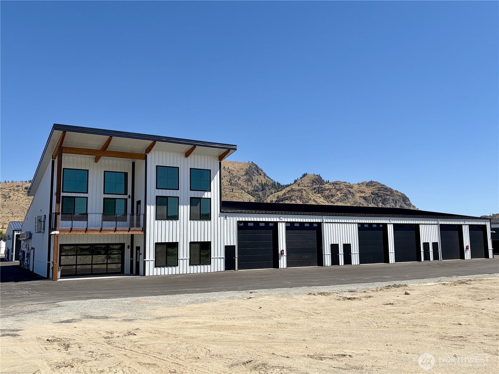 73 E Shop Avenue B1