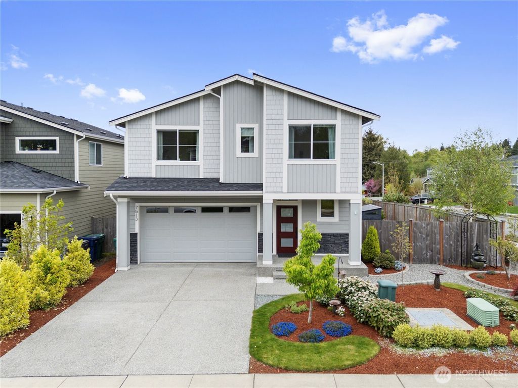 Photo of 7513 11th Place SE, Lake Stevens, WA 98258 (MLS # 2514505)