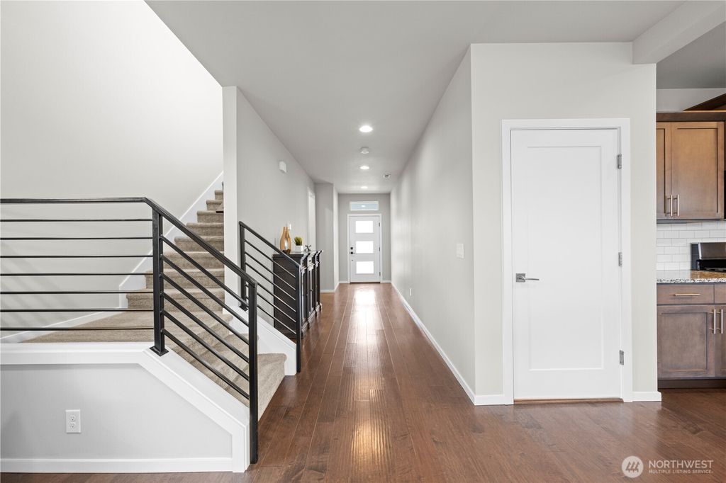 Photo of 7513 11th Place SE, Lake Stevens, WA 98258 (MLS # 2514505)