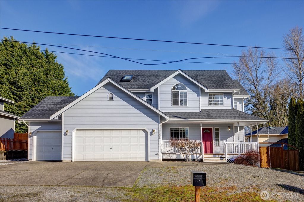 Photo of 11810 SE 218th Place, Kent, WA 98031 (MLS # 2336817)