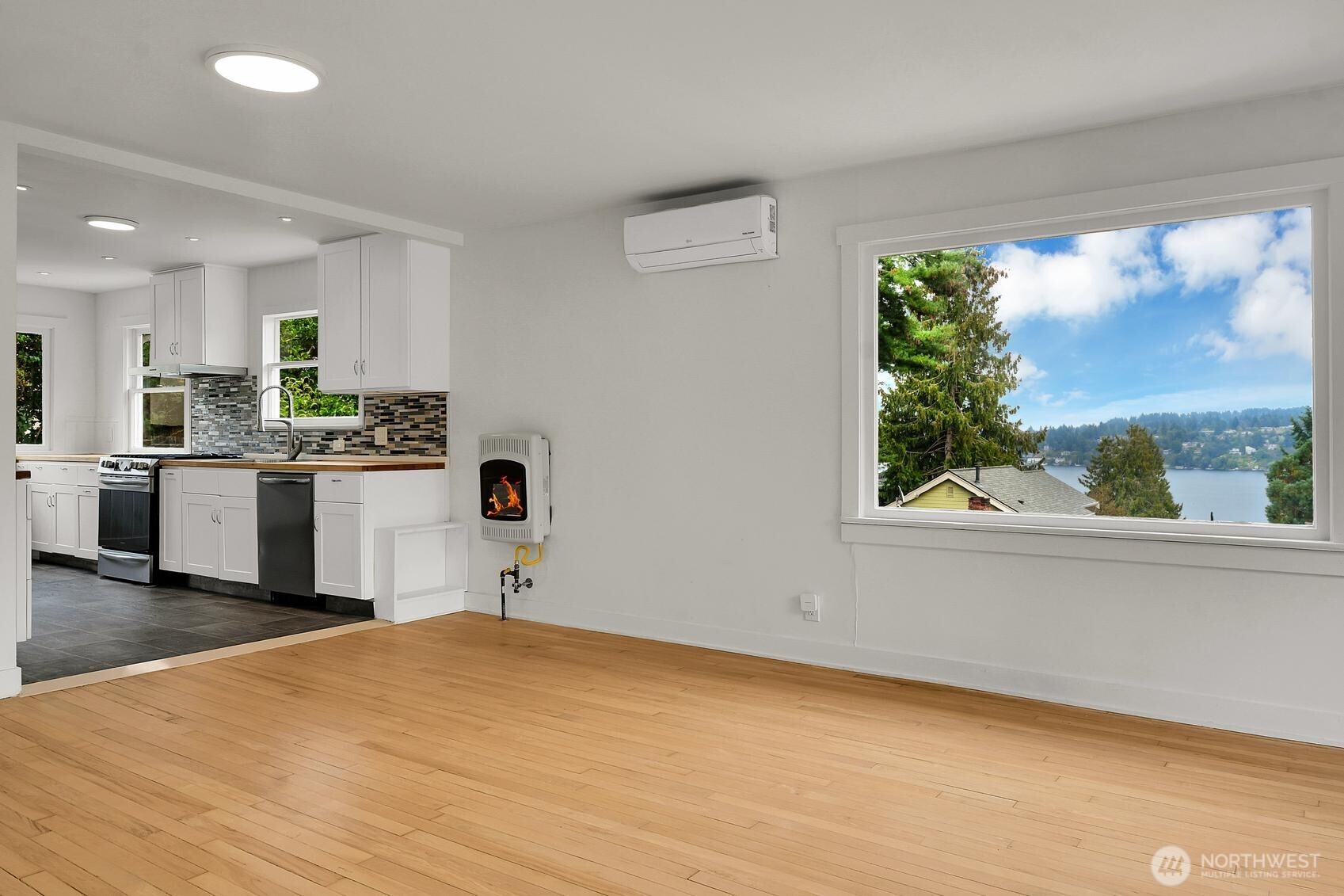 3810 NE 155th Street