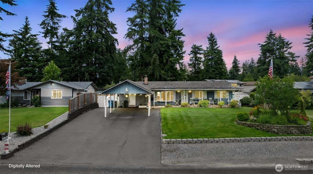 Photo of 12311 109th Avenue Ct E, Puyallup, WA 98374 (MLS # 2548615)