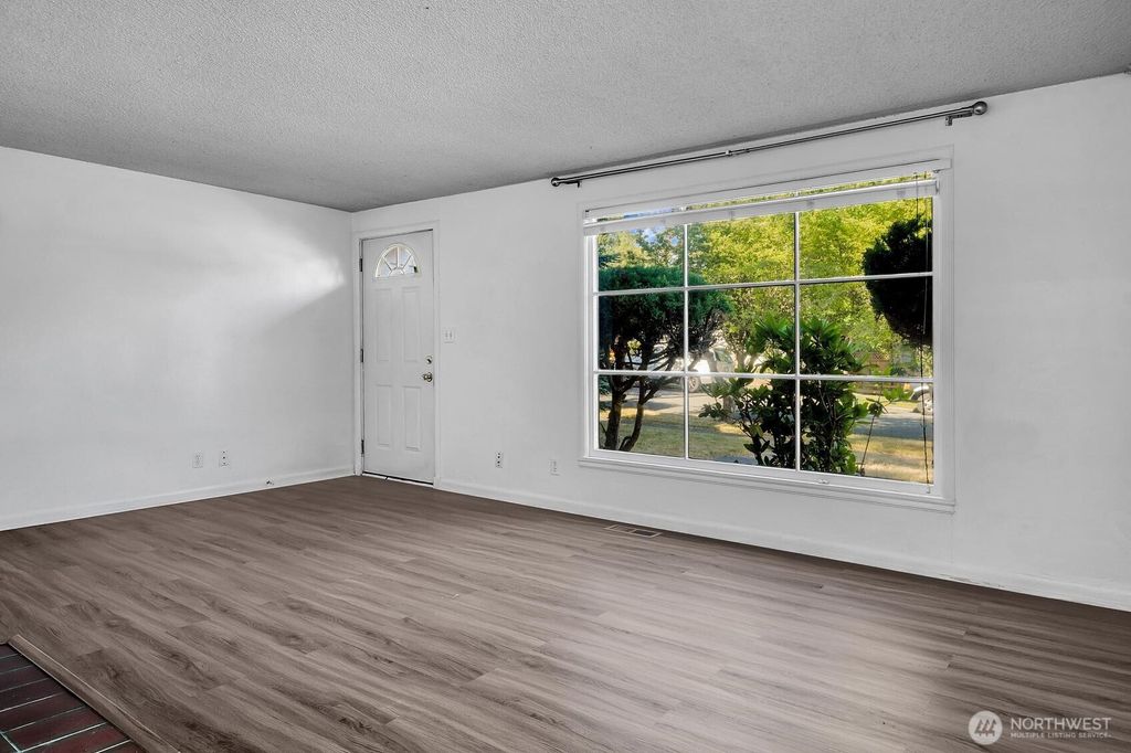 Photo of 13040 7th Avenue S, Burien, WA 98168 (MLS # 2402492)